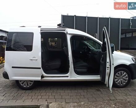 Білий Фольксваген Кадді, об'ємом двигуна 1.6 л та пробігом 284 тис. км за 8600 $, фото 4 на Automoto.ua