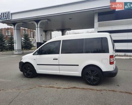 Білий Фольксваген Кадді, об'ємом двигуна 1.6 л та пробігом 224 тис. км за 8700 $, фото 7 на Automoto.ua