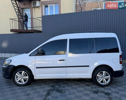 Белый Фольксваген Кадди, объемом двигателя 1.6 л и пробегом 328 тыс. км за 7950 $, фото 2 на Automoto.ua