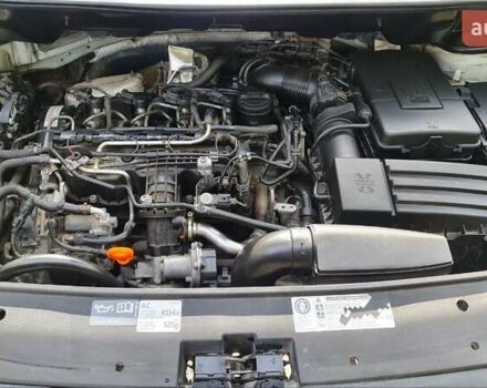 Белый Фольксваген Кадди, объемом двигателя 1.6 л и пробегом 153 тыс. км за 10500 $, фото 5 на Automoto.ua