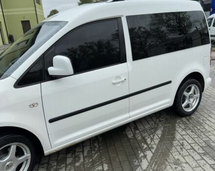 Белый Фольксваген Кадди, объемом двигателя 1.6 л и пробегом 192 тыс. км за 8300 $, фото 2 на Automoto.ua