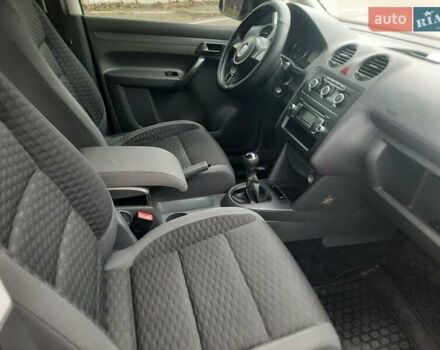 Білий Фольксваген Кадді, об'ємом двигуна 1.6 л та пробігом 224 тис. км за 8700 $, фото 12 на Automoto.ua