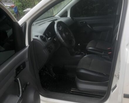 Белый Фольксваген Кадди, объемом двигателя 1.2 л и пробегом 171 тыс. км за 5800 $, фото 4 на Automoto.ua