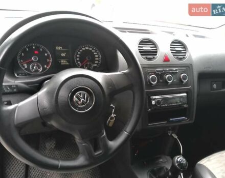 Белый Фольксваген Кадди, объемом двигателя 1.2 л и пробегом 207 тыс. км за 5280 $, фото 7 на Automoto.ua