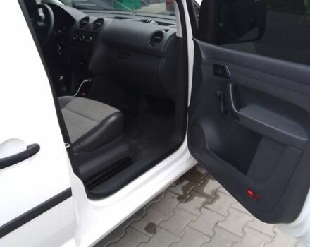 Белый Фольксваген Кадди, объемом двигателя 1.2 л и пробегом 207 тыс. км за 5280 $, фото 4 на Automoto.ua