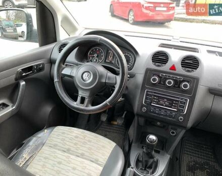 Белый Фольксваген Кадди, объемом двигателя 2 л и пробегом 195 тыс. км за 8630 $, фото 62 на Automoto.ua