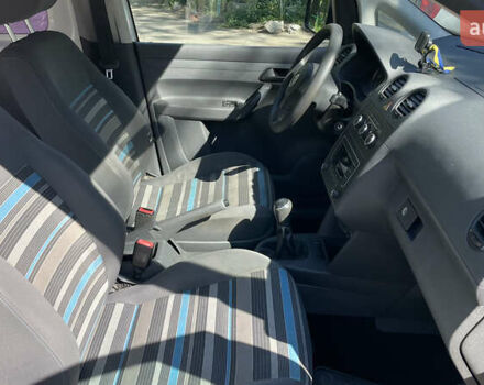 Белый Фольксваген Кадди, объемом двигателя 1.2 л и пробегом 310 тыс. км за 8000 $, фото 14 на Automoto.ua