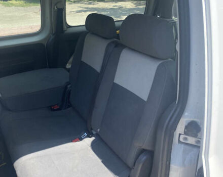 Білий Фольксваген Кадді, об'ємом двигуна 1.6 л та пробігом 256 тис. км за 7400 $, фото 8 на Automoto.ua