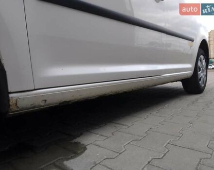 Белый Фольксваген Кадди, объемом двигателя 1.2 л и пробегом 207 тыс. км за 5280 $, фото 10 на Automoto.ua