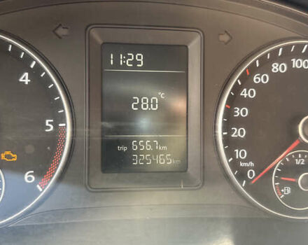 Белый Фольксваген Кадди, объемом двигателя 1.6 л и пробегом 325 тыс. км за 8900 $, фото 23 на Automoto.ua