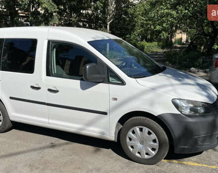 Белый Фольксваген Кадди, объемом двигателя 1.2 л и пробегом 310 тыс. км за 8000 $, фото 1 на Automoto.ua