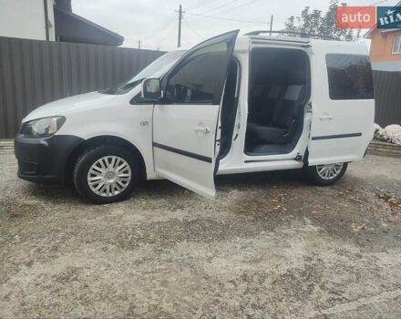 Білий Фольксваген Кадді, об'ємом двигуна 1.6 л та пробігом 265 тис. км за 8900 $, фото 10 на Automoto.ua