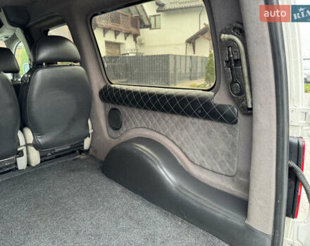 Белый Фольксваген Кадди, объемом двигателя 1.6 л и пробегом 258 тыс. км за 9350 $, фото 33 на Automoto.ua