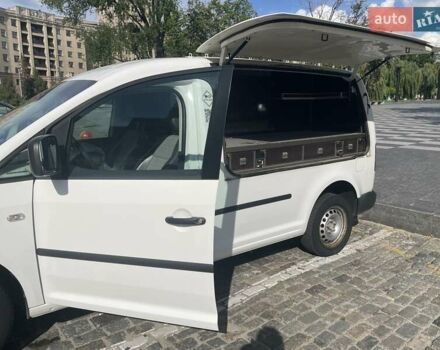 Білий Фольксваген Кадді, об'ємом двигуна 1.6 л та пробігом 160 тис. км за 8900 $, фото 3 на Automoto.ua