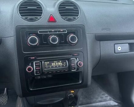 Белый Фольксваген Кадди, объемом двигателя 1.6 л и пробегом 325 тыс. км за 8900 $, фото 16 на Automoto.ua