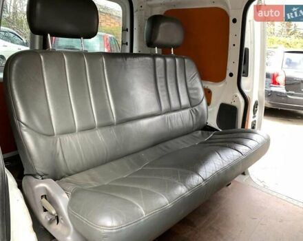 Белый Фольксваген Кадди, объемом двигателя 2 л и пробегом 195 тыс. км за 8630 $, фото 52 на Automoto.ua