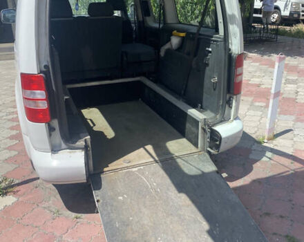 Білий Фольксваген Кадді, об'ємом двигуна 1.6 л та пробігом 256 тис. км за 7400 $, фото 5 на Automoto.ua