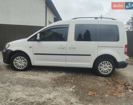 Білий Фольксваген Кадді, об'ємом двигуна 1.6 л та пробігом 265 тис. км за 8900 $, фото 5 на Automoto.ua