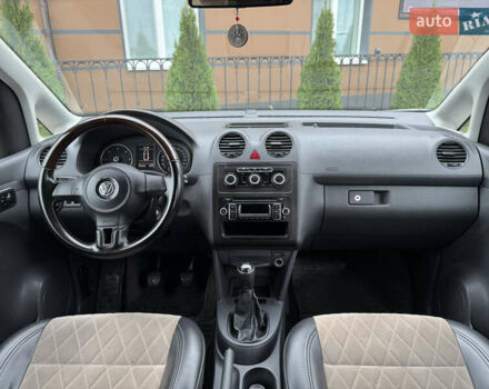 Белый Фольксваген Кадди, объемом двигателя 1.6 л и пробегом 258 тыс. км за 9350 $, фото 19 на Automoto.ua