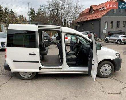 Белый Фольксваген Кадди, объемом двигателя 2 л и пробегом 195 тыс. км за 8630 $, фото 14 на Automoto.ua