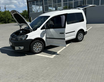 Белый Фольксваген Кадди, объемом двигателя 1.6 л и пробегом 220 тыс. км за 9499 $, фото 37 на Automoto.ua