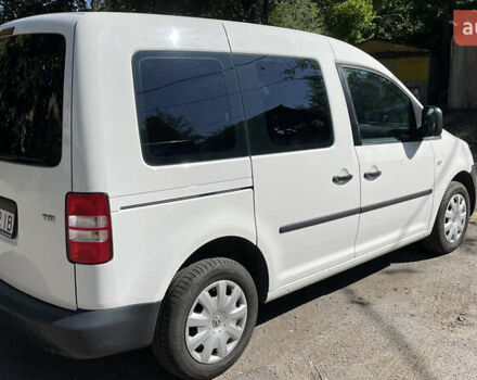Белый Фольксваген Кадди, объемом двигателя 1.2 л и пробегом 310 тыс. км за 8000 $, фото 5 на Automoto.ua