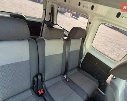 Белый Фольксваген Кадди, объемом двигателя 1.6 л и пробегом 313 тыс. км за 9000 $, фото 8 на Automoto.ua