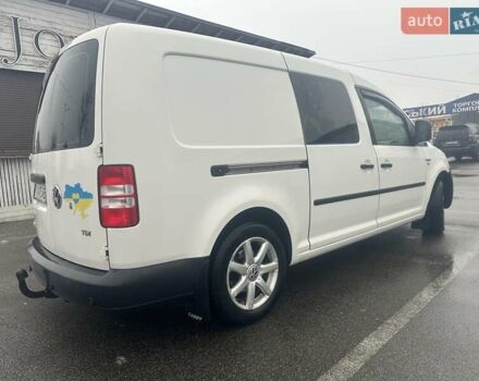 Белый Фольксваген Кадди, объемом двигателя 1.6 л и пробегом 325 тыс. км за 8900 $, фото 6 на Automoto.ua