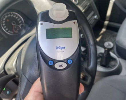 Білий Фольксваген Кадді, об'ємом двигуна 1.6 л та пробігом 256 тис. км за 7400 $, фото 10 на Automoto.ua