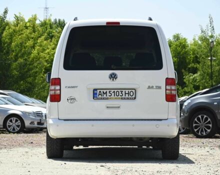Фольксваген Кадди 2012 в Бердичеве на Automoto.ua Белый Фольксваген Кадди, объемом двигателя 2 л и пробегом 396 тыс. км за 10500 $, фото 5 на Automoto.ua