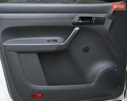 Фольксваген Кадди 2012 в Бердичеве на Automoto.ua Белый Фольксваген Кадди, объемом двигателя 1.6 л и пробегом 365 тыс. км за 9200 $, фото 16 на Automoto.ua