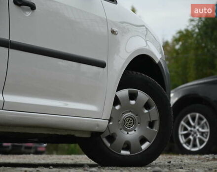 Фольксваген Кадди 2012 в Бердичеве на Automoto.ua Белый Фольксваген Кадди, объемом двигателя 1.6 л и пробегом 365 тыс. км за 9200 $, фото 15 на Automoto.ua