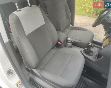 Білий Фольксваген Кадді, об'ємом двигуна 1.6 л та пробігом 265 тис. км за 8900 $, фото 21 на Automoto.ua