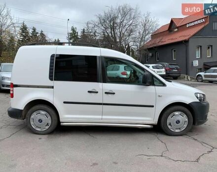 Белый Фольксваген Кадди, объемом двигателя 2 л и пробегом 195 тыс. км за 8630 $, фото 35 на Automoto.ua