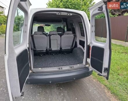 Белый Фольксваген Кадди, объемом двигателя 1.6 л и пробегом 184 тыс. км за 8500 $, фото 1 на Automoto.ua