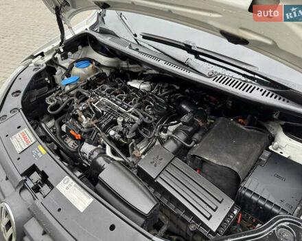 Белый Фольксваген Кадди, объемом двигателя 1.6 л и пробегом 258 тыс. км за 9350 $, фото 37 на Automoto.ua