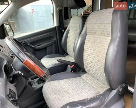 Белый Фольксваген Кадди, объемом двигателя 2 л и пробегом 195 тыс. км за 8630 $, фото 25 на Automoto.ua