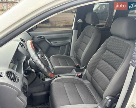 Білий Фольксваген Кадді, об'ємом двигуна 1.6 л та пробігом 206 тис. км за 8650 $, фото 11 на Automoto.ua