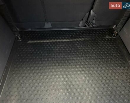 Белый Фольксваген Кадди, объемом двигателя 2 л и пробегом 218 тыс. км за 11500 $, фото 13 на Automoto.ua