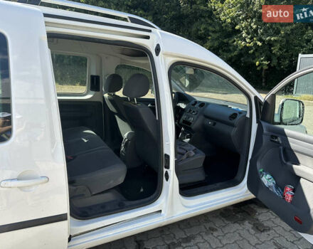 Білий Фольксваген Кадді, об'ємом двигуна 1.6 л та пробігом 286 тис. км за 10500 $, фото 29 на Automoto.ua