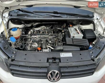 Белый Фольксваген Кадди, объемом двигателя 1.6 л и пробегом 205 тыс. км за 8200 $, фото 21 на Automoto.ua