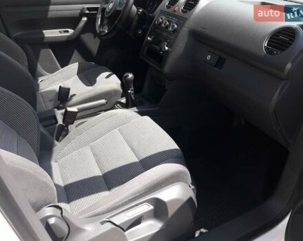 Білий Фольксваген Кадді, об'ємом двигуна 1.6 л та пробігом 156 тис. км за 10500 $, фото 21 на Automoto.ua