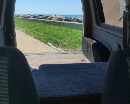 Белый Фольксваген Кадди, объемом двигателя 2 л и пробегом 220 тыс. км за 10000 $, фото 6 на Automoto.ua