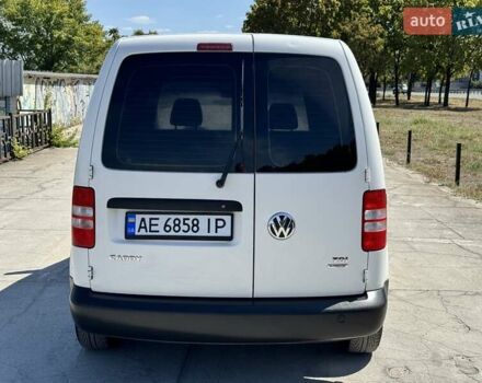 Белый Фольксваген Кадди, объемом двигателя 1.6 л и пробегом 285 тыс. км за 7200 $, фото 4 на Automoto.ua