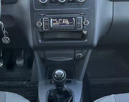 Білий Фольксваген Кадді, об'ємом двигуна 1.6 л та пробігом 223 тис. км за 9700 $, фото 11 на Automoto.ua