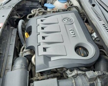 Білий Фольксваген Кадді, об'ємом двигуна 1.6 л та пробігом 182 тис. км за 12500 $, фото 6 на Automoto.ua