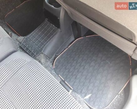 Білий Фольксваген Кадді, об'ємом двигуна 1.6 л та пробігом 156 тис. км за 10500 $, фото 29 на Automoto.ua