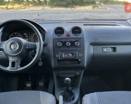 Білий Фольксваген Кадді, об'ємом двигуна 1.6 л та пробігом 223 тис. км за 9700 $, фото 10 на Automoto.ua