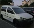 Белый Фольксваген Кадди, объемом двигателя 1.2 л и пробегом 200 тыс. км за 8000 $, фото 1 на Automoto.ua