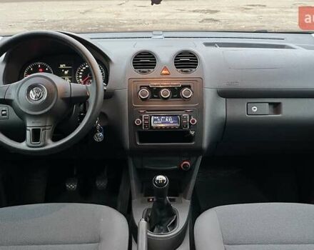 Белый Фольксваген Кадди, объемом двигателя 1.6 л и пробегом 223 тыс. км за 9700 $, фото 10 на Automoto.ua